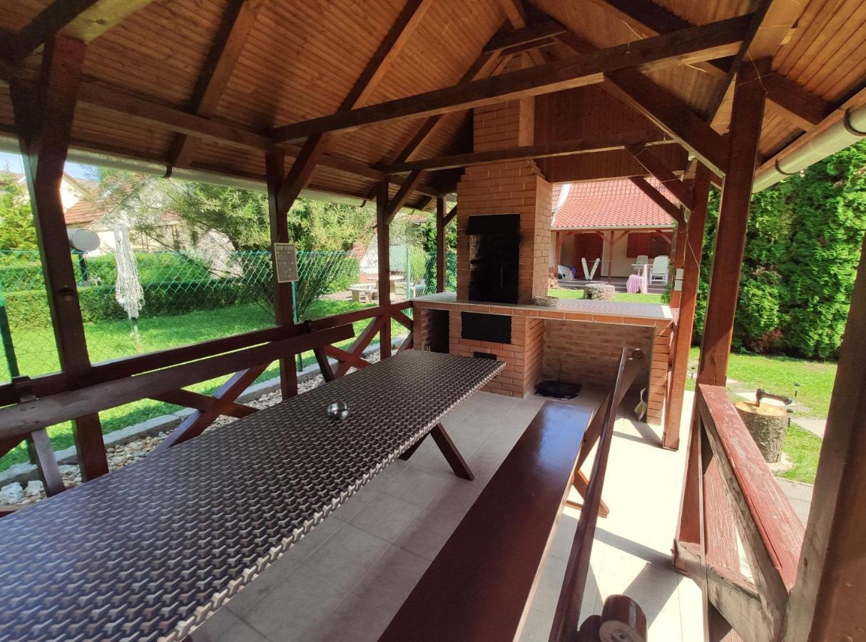 Apollo Vendeghaz Hotel Bogács Buitenkant foto