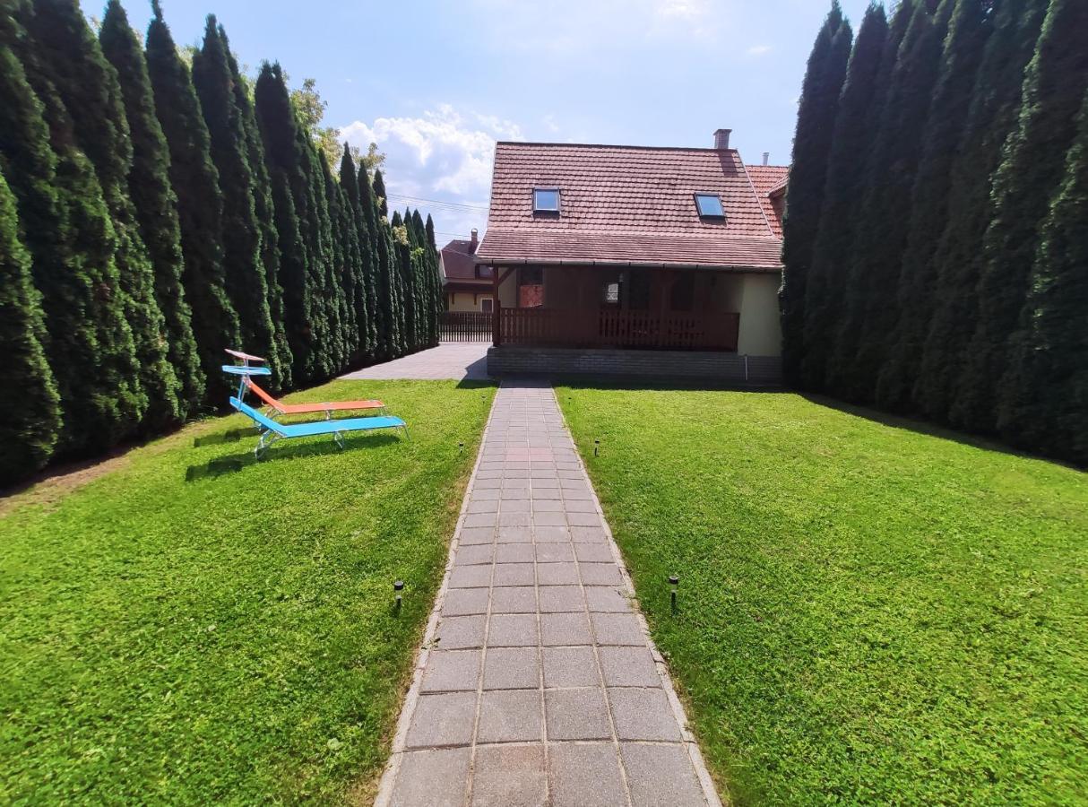 Apollo Vendeghaz Hotel Bogács Buitenkant foto